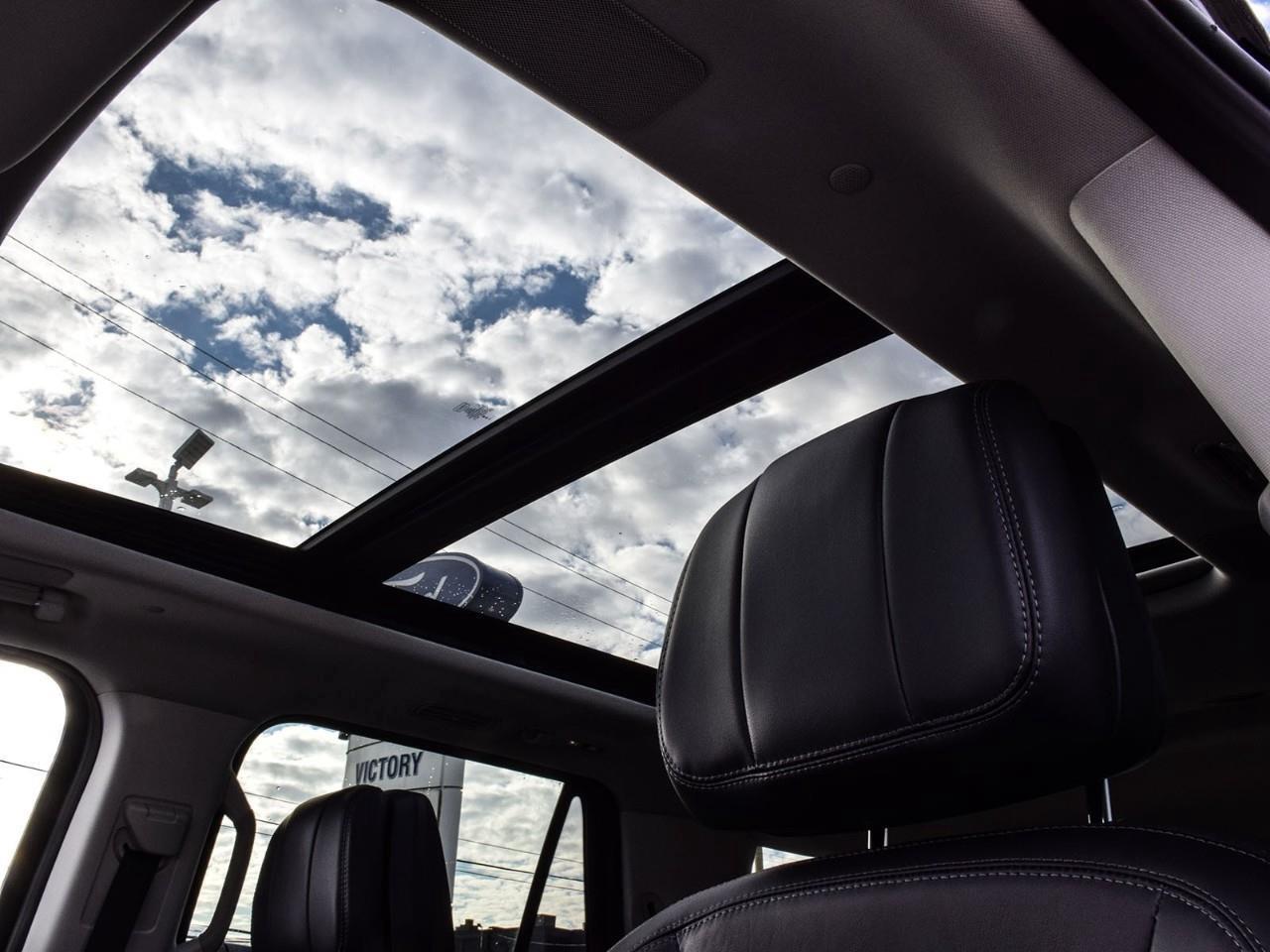 2025 Lincoln Navigator Reserve Executive Demo   No Lux Tax!! Photo