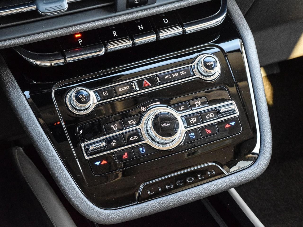 2022 Lincoln Corsair Reserve Panoramic Sunroof   ACC + Lane Keeping Photo