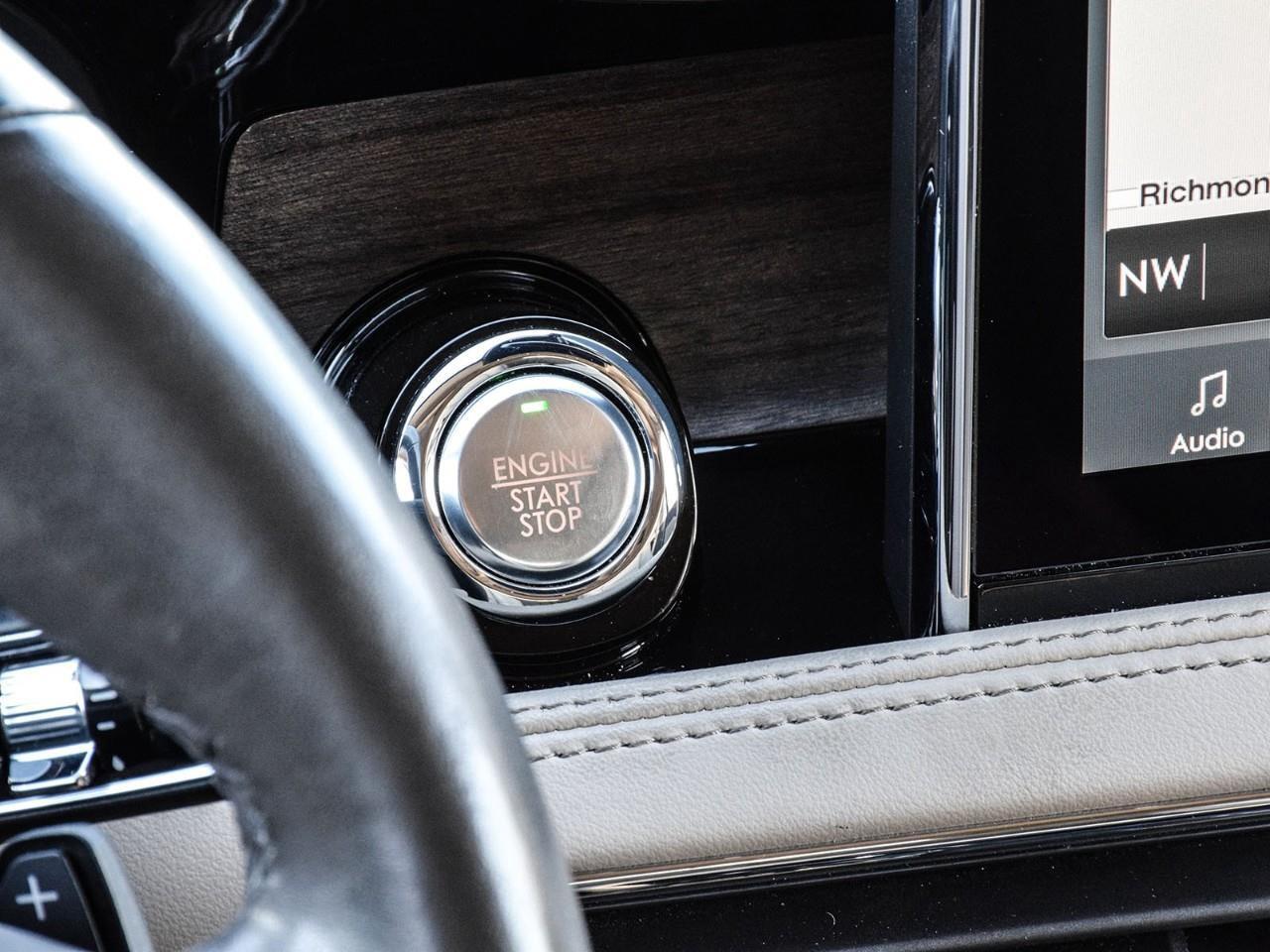 2022 Lincoln Corsair Reserve Panoramic Sunroof   ACC + Lane Keeping Photo