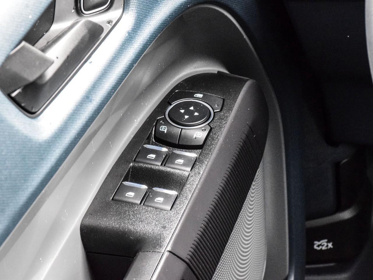 2025 Ford Maverick XLT 4.99% up to 84 Months O.A.C   Lease Me! Photo