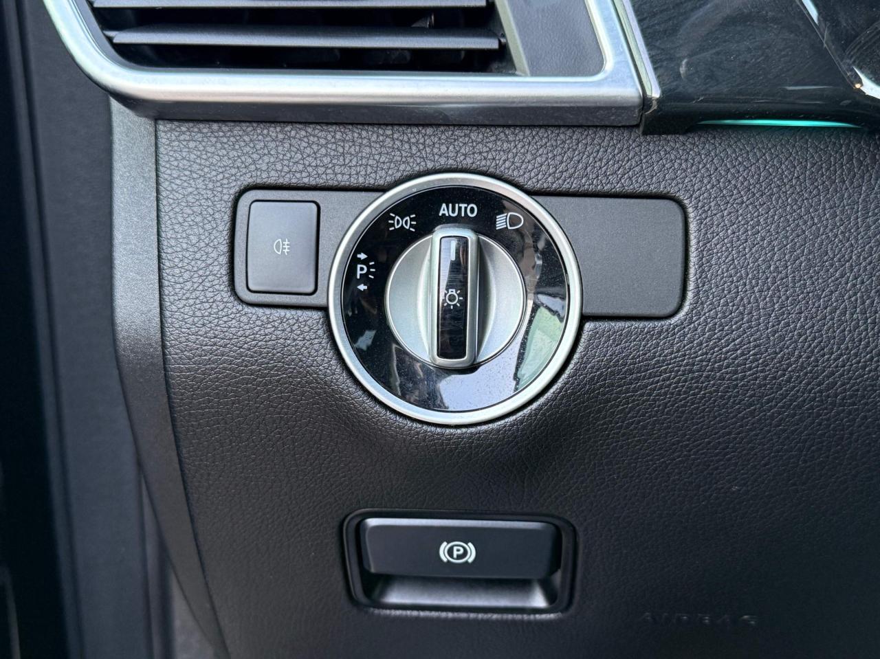 2015 Mercedes-Benz GL-Class GL 350 BlueTEC 4MATIC AMG PKG  ACCIDENT FREE CERTI Photo