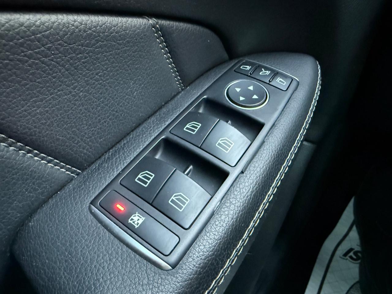 2015 Mercedes-Benz GL-Class GL 350 BlueTEC 4MATIC AMG PKG  ACCIDENT FREE CERTI Photo