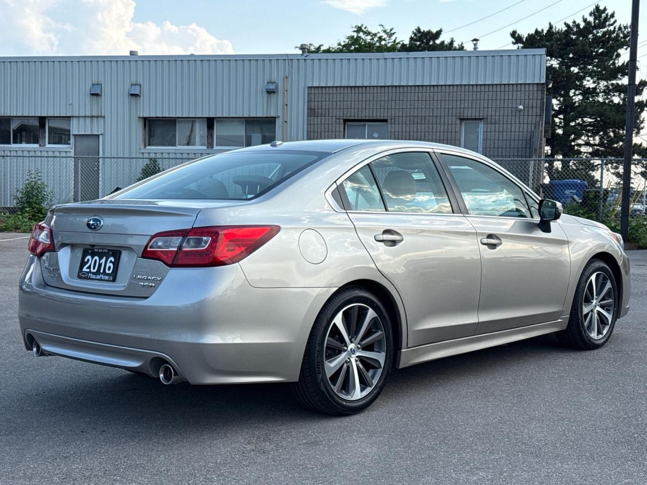 2016 Subaru Legacy 3.6R Limited  ACCIDENT FREE 1-OWNER Photo