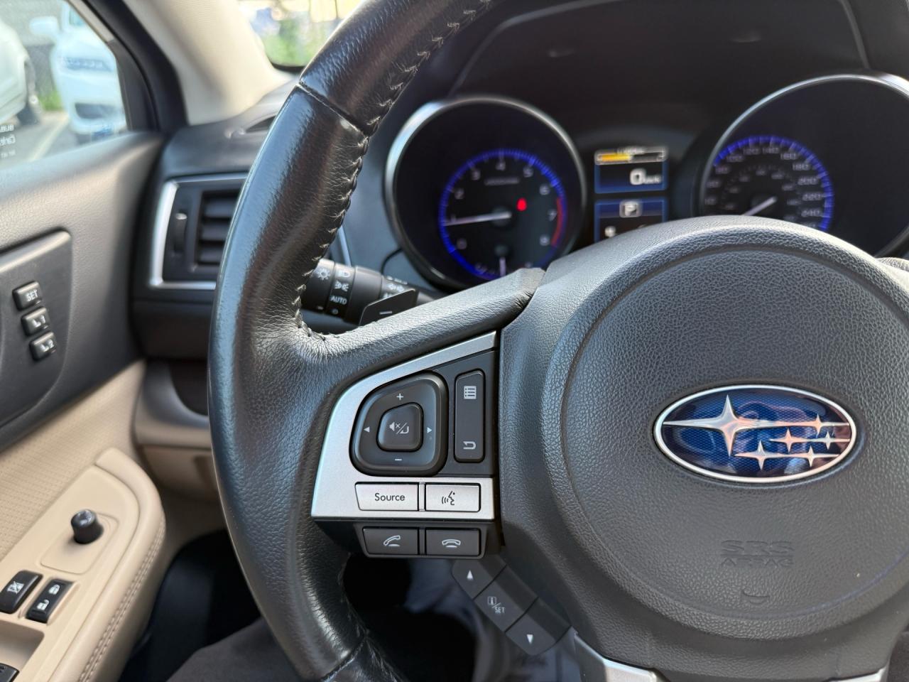 2016 Subaru Legacy 3.6R Limited  ACCIDENT FREE 1-OWNER Photo