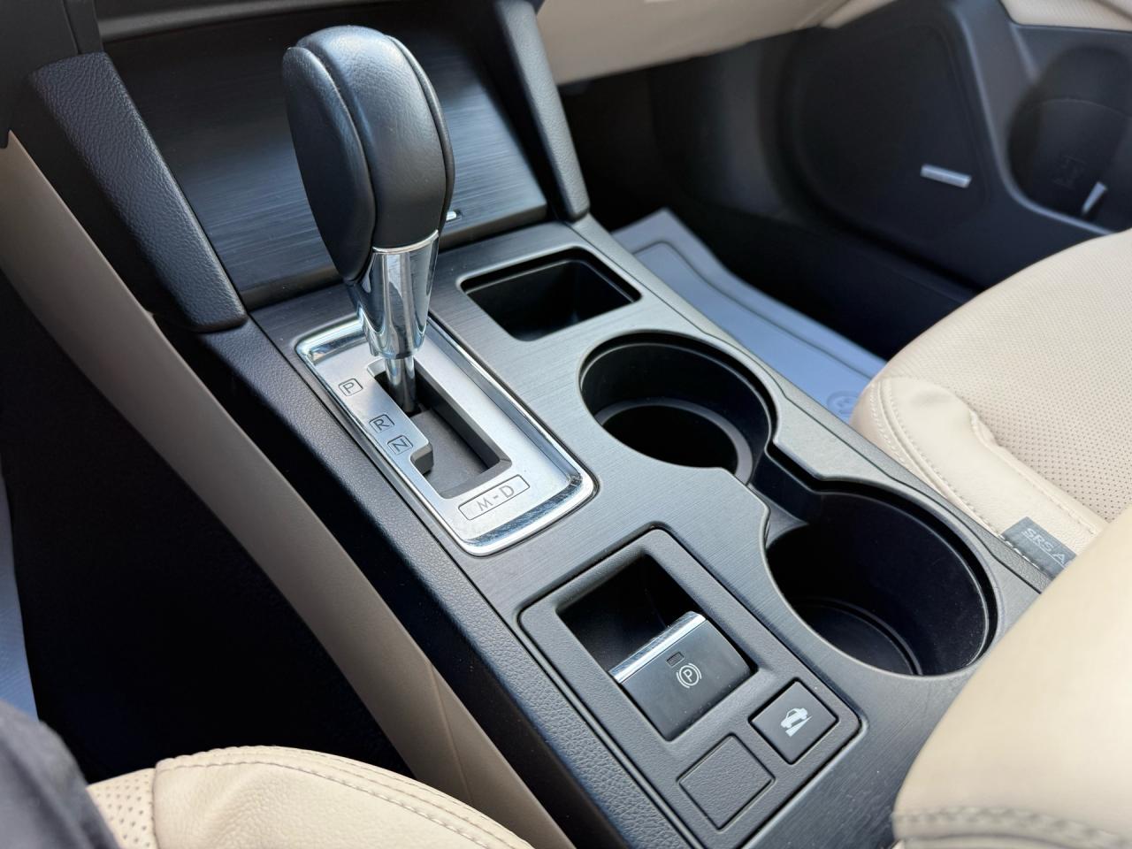 2016 Subaru Legacy 3.6R Limited  ACCIDENT FREE 1-OWNER Photo