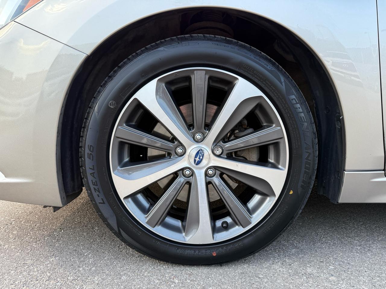 2016 Subaru Legacy 3.6R Limited  ACCIDENT FREE 1-OWNER CERTIFIED Photo