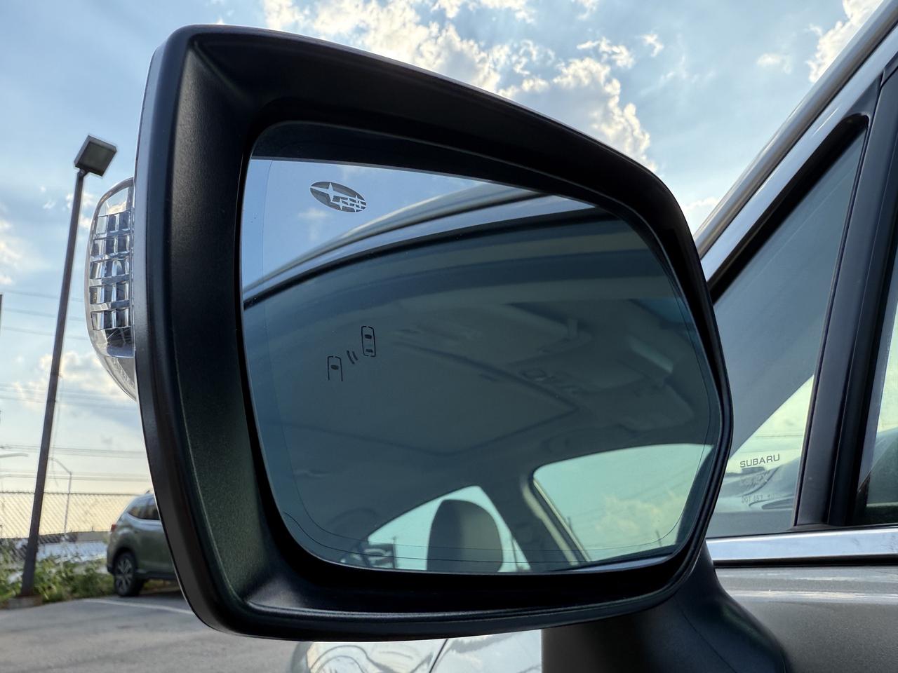 2016 Subaru Legacy 3.6R Limited  ACCIDENT FREE 1-OWNER CERTIFIED Photo