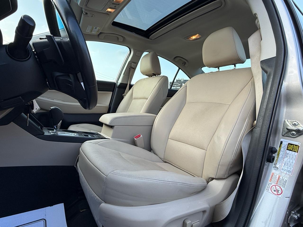 2016 Subaru Legacy 3.6R Limited  ACCIDENT FREE 1-OWNER CERTIFIED Photo