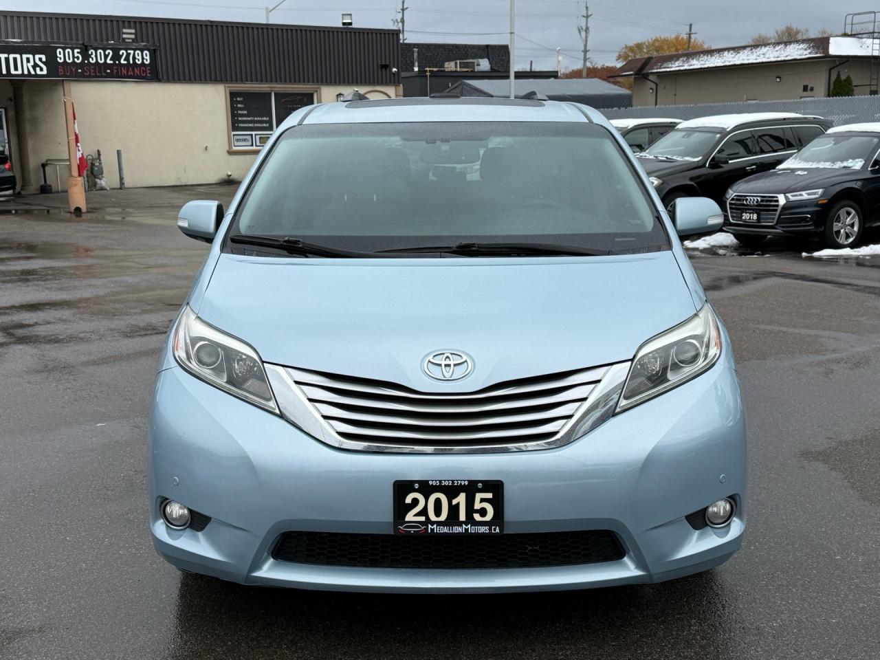 2015 Toyota Sienna XLE Limited 7-Pass AWD  ACCIDENT FREE DVD CERTIFIE Photo