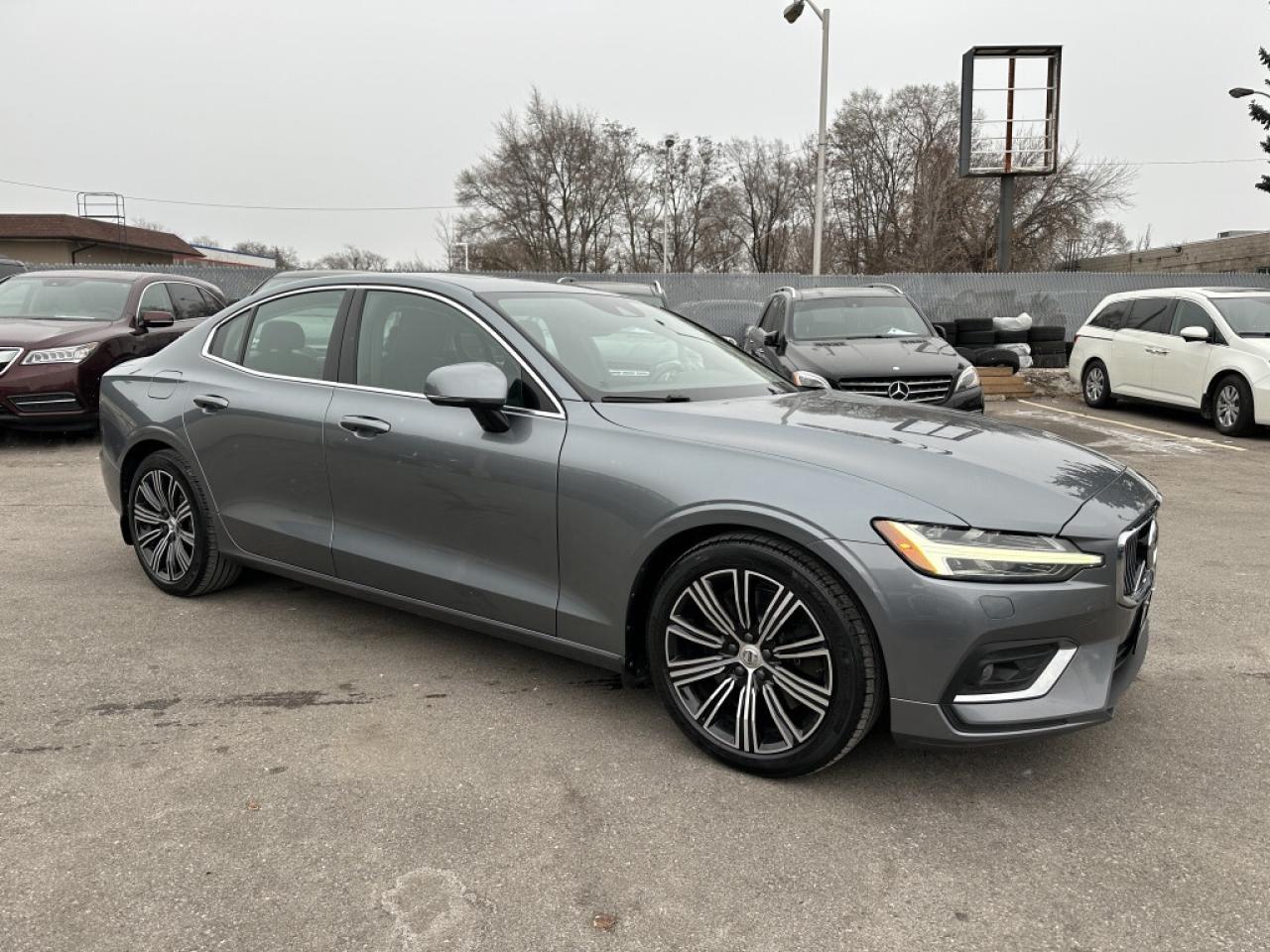 2020 Volvo S60 T6 AWD Inscription   ACCIDENT FREE   MINT Photo2
