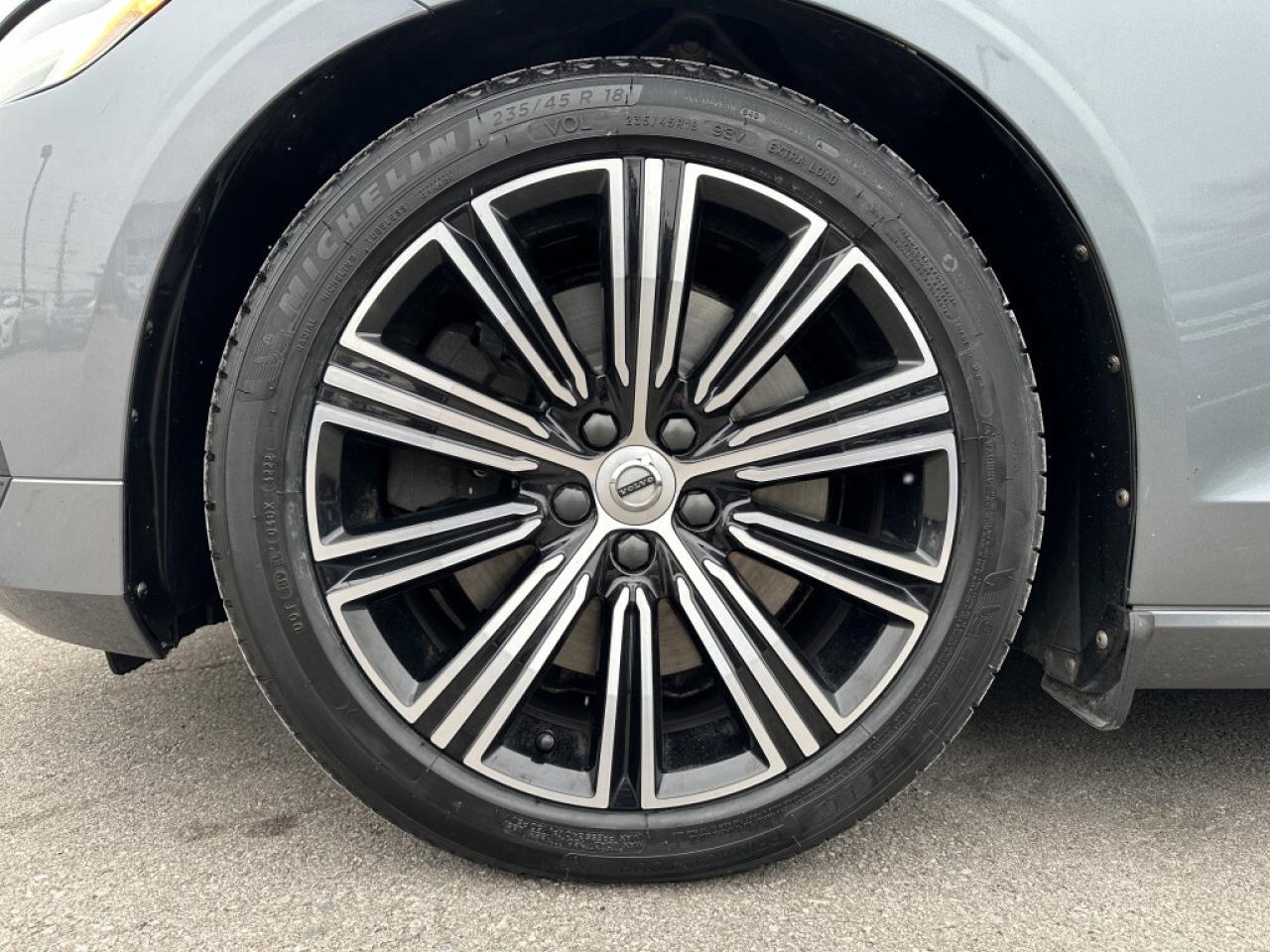 2020 Volvo S60 T6 AWD Inscription   ACCIDENT FREE   MINT Photo