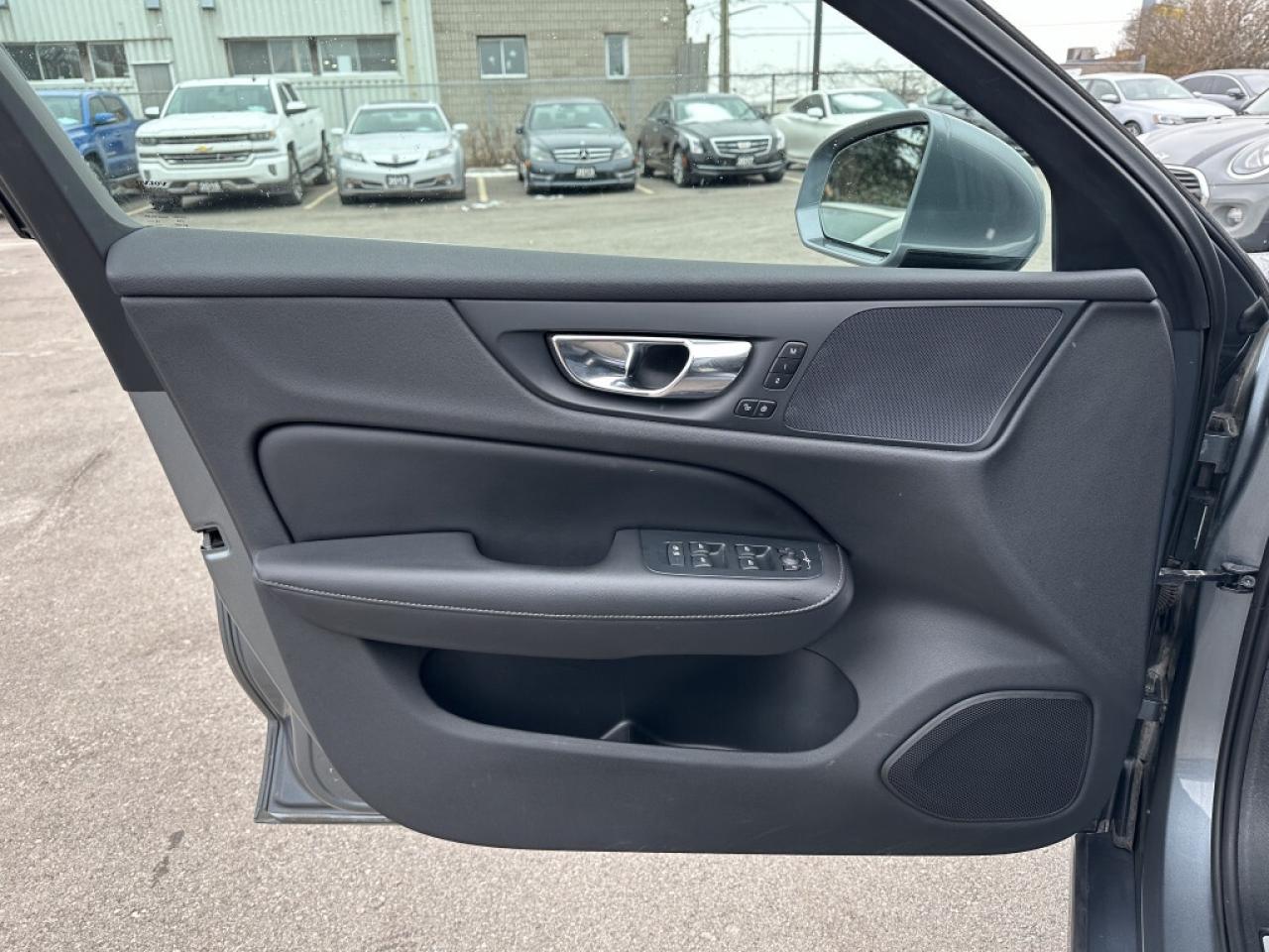 2020 Volvo S60 T6 AWD Inscription   ACCIDENT FREE   MINT Photo