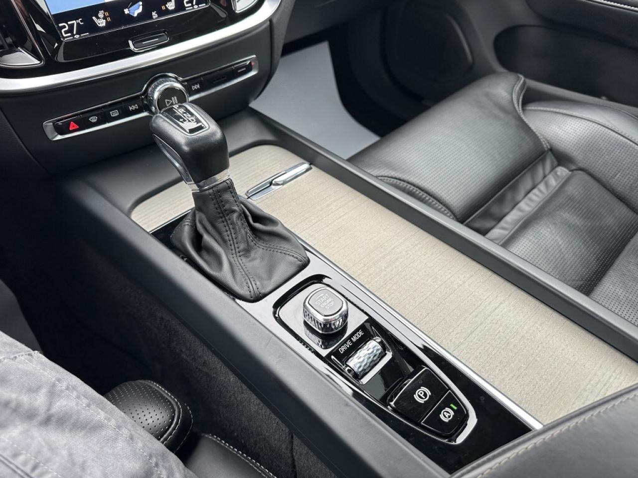 2020 Volvo S60 T6 AWD Inscription   ACCIDENT FREE   MINT Photo