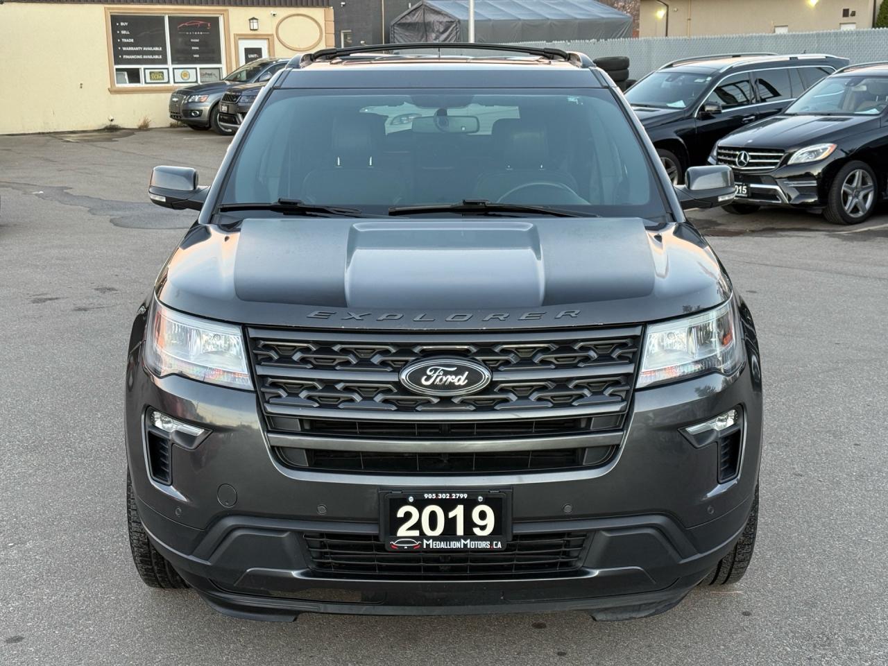 2019 Ford Explorer XLT 4WD  ACCIDENT FREE 7SEATS FORD SERVICED Photo