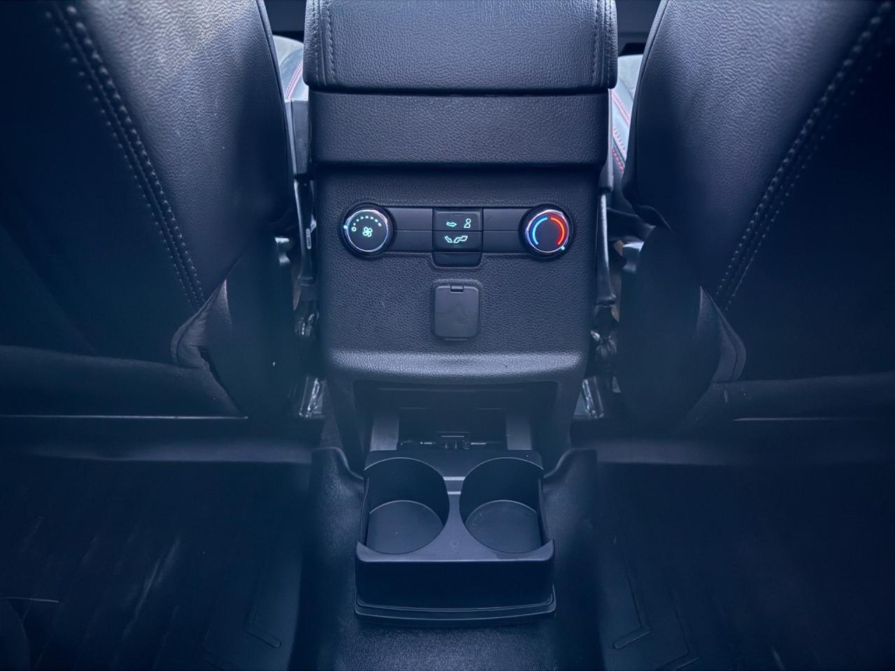 2019 Ford Explorer XLT 4WD  ACCIDENT FREE 7SEATS FORD SERVICED Photo