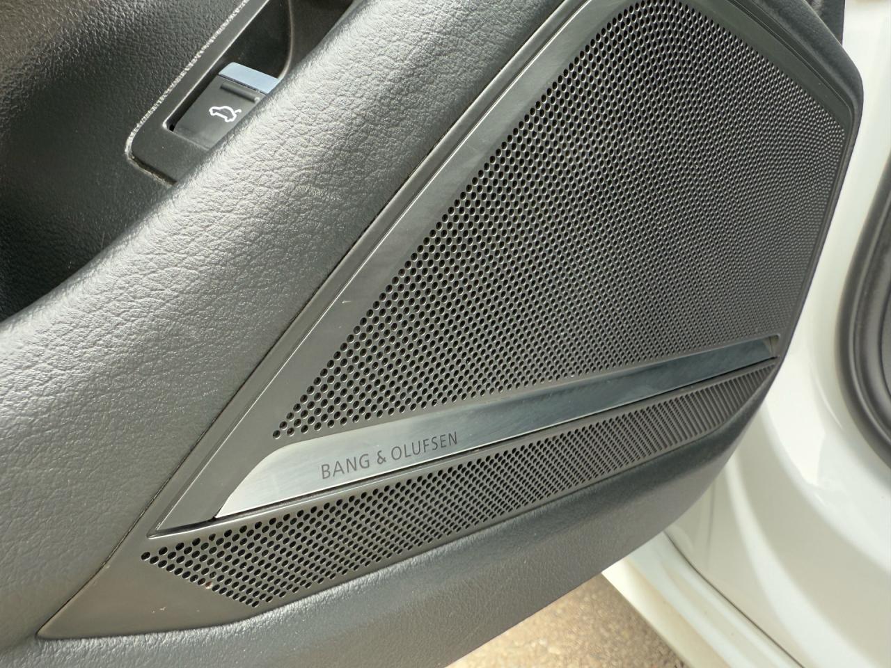 2022 Audi A6 Sedan Technik 55 TFSI quattro  S-LINE ACCIDENT FREE 1-OW Photo