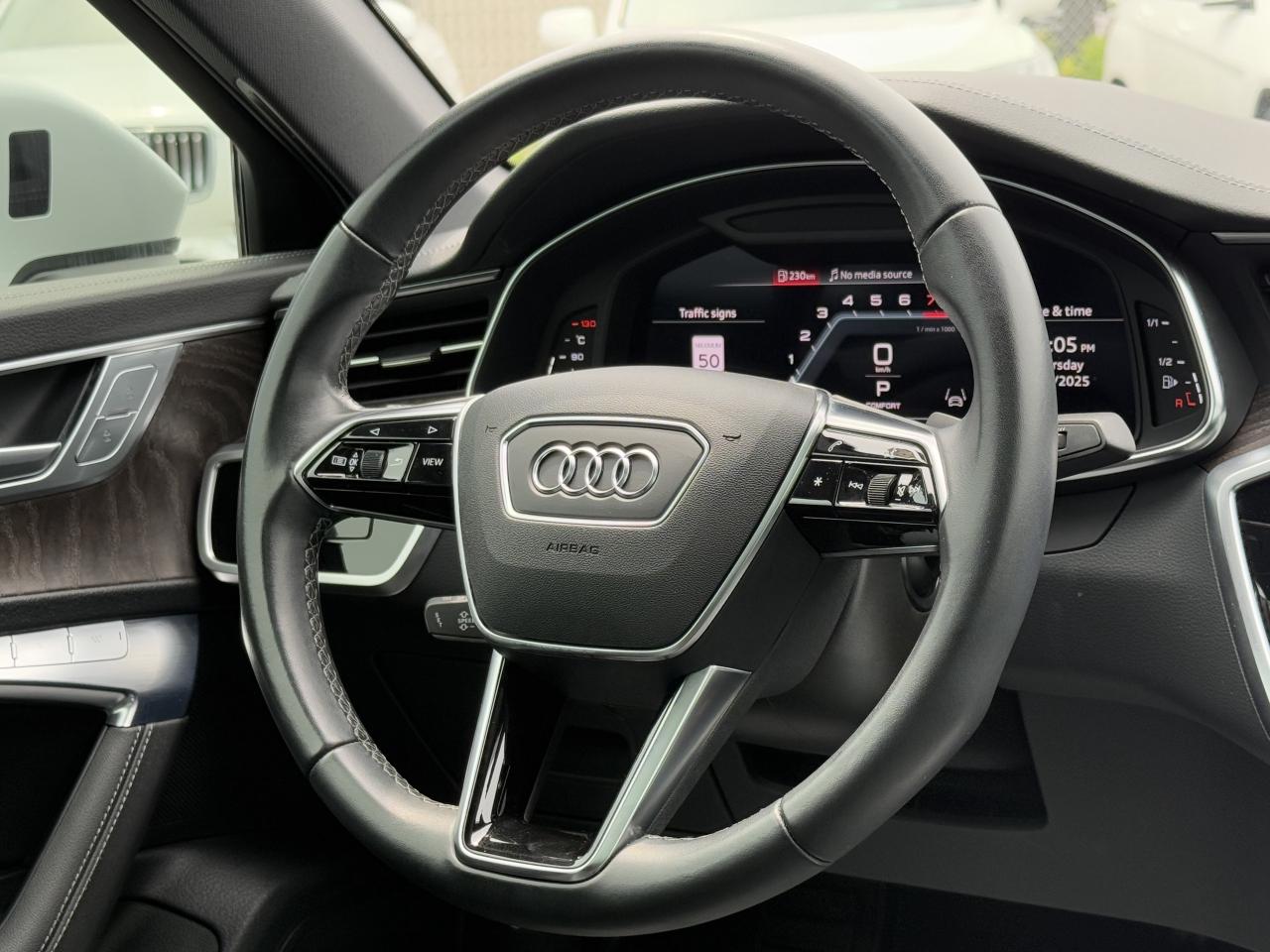 2022 Audi A6 Sedan Technik 55 TFSI quattro  S-LINE ACCIDENT FREE 1-OW Photo