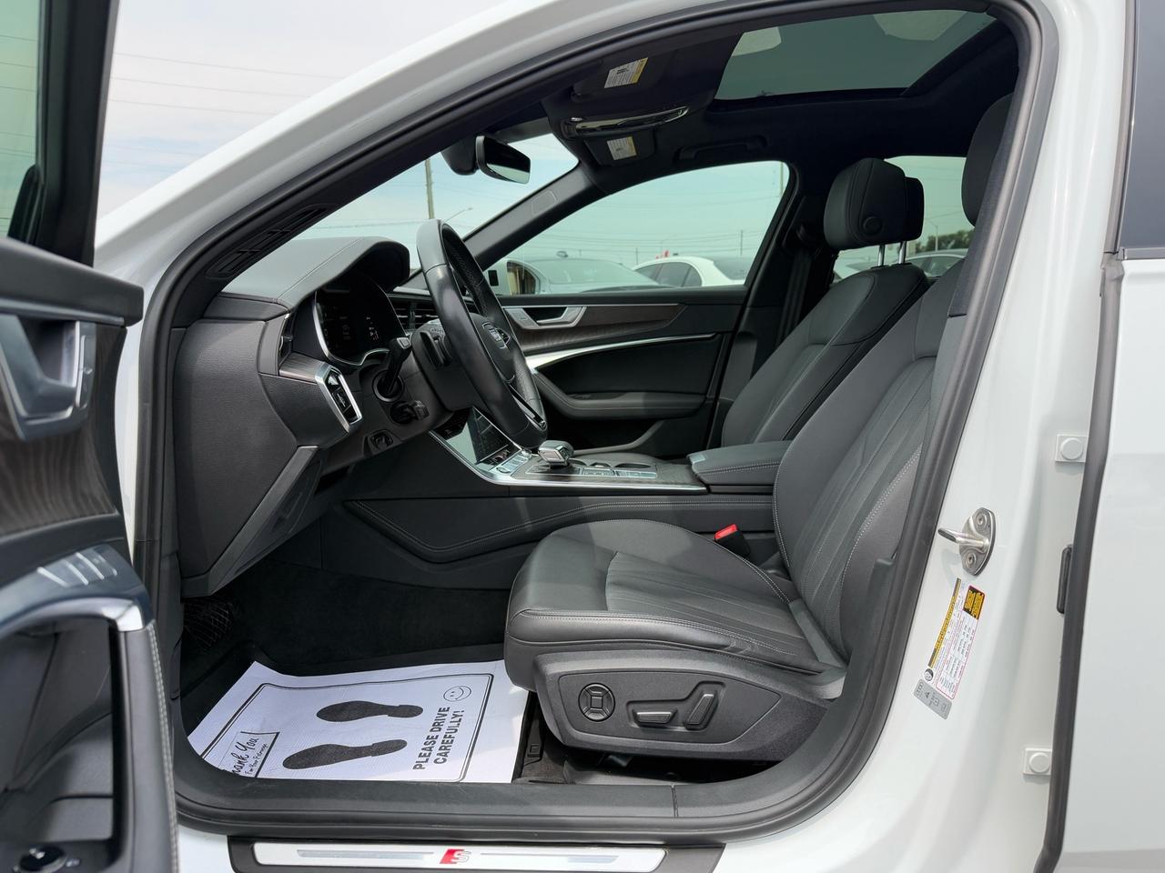 2022 Audi A6 Sedan Technik 55 TFSI quattro  S-LINE ACCIDENT FREE 1-OW Photo