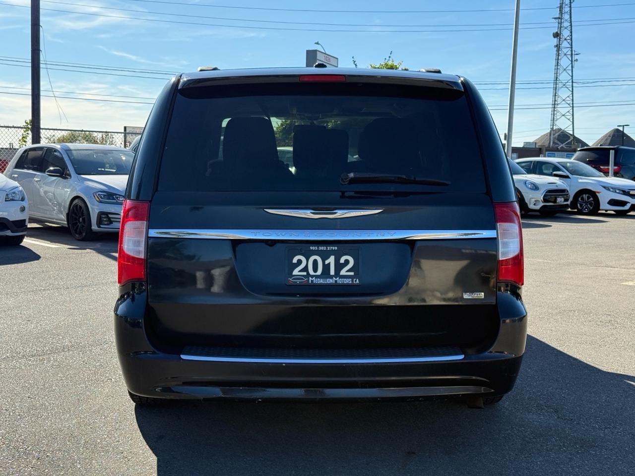 2012 Chrysler Town & Country 4DR WGN TOURING Photo4