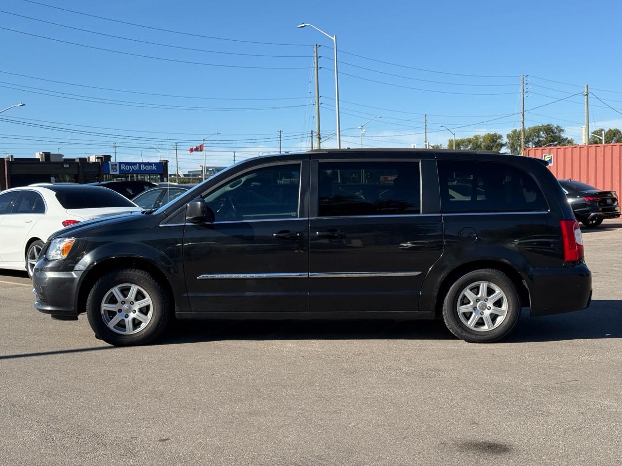 2012 Chrysler Town & Country 4DR WGN TOURING Photo