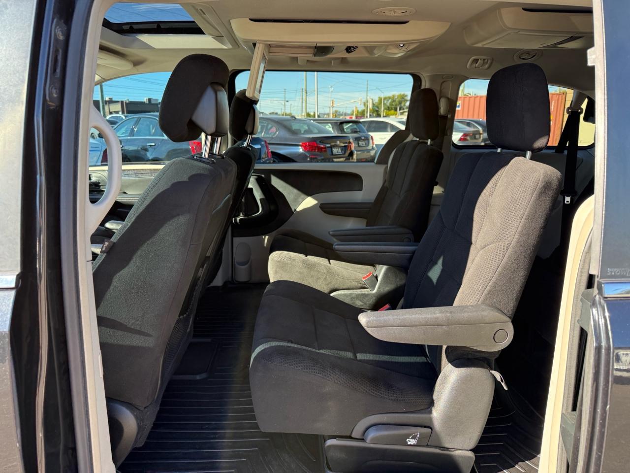 2012 Chrysler Town & Country 4DR WGN TOURING Photo