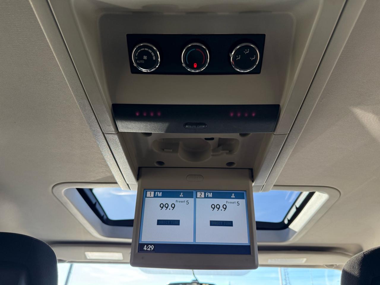 2012 Chrysler Town & Country 4DR WGN TOURING Photo