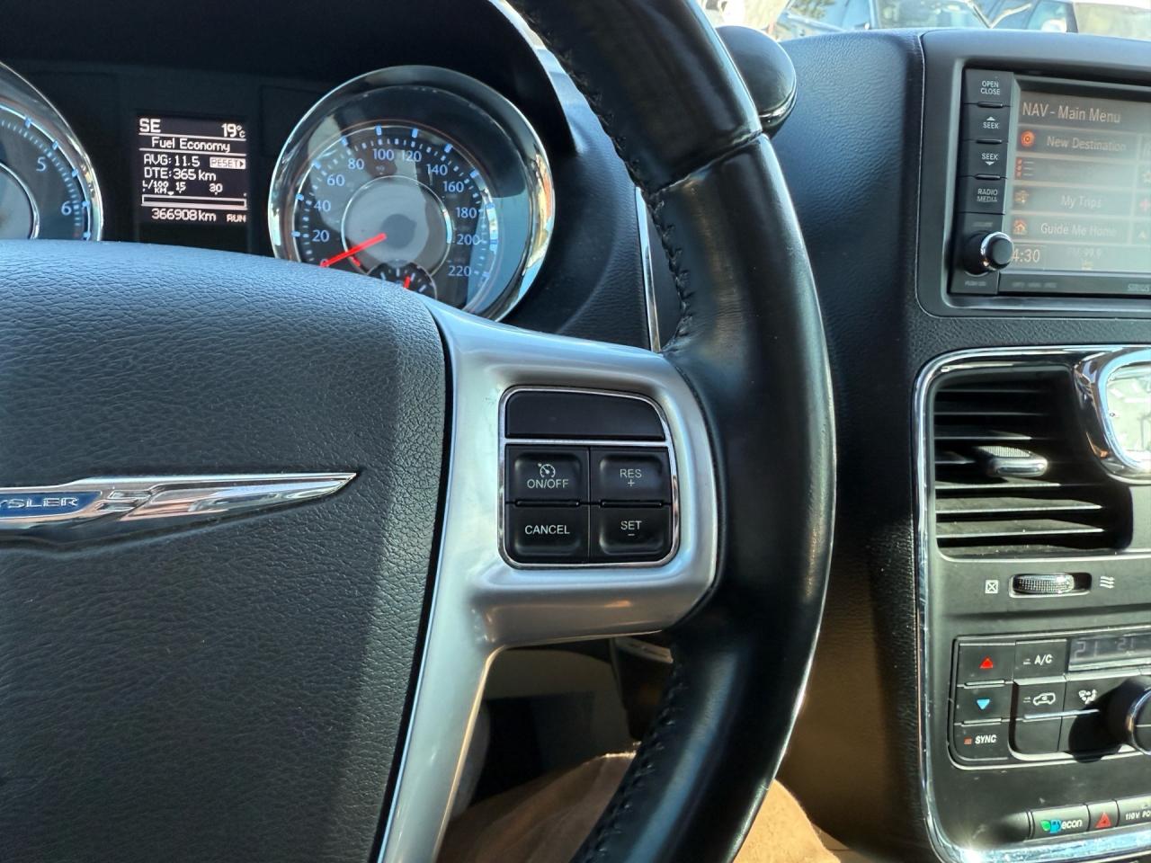 2012 Chrysler Town & Country 4DR WGN TOURING Photo