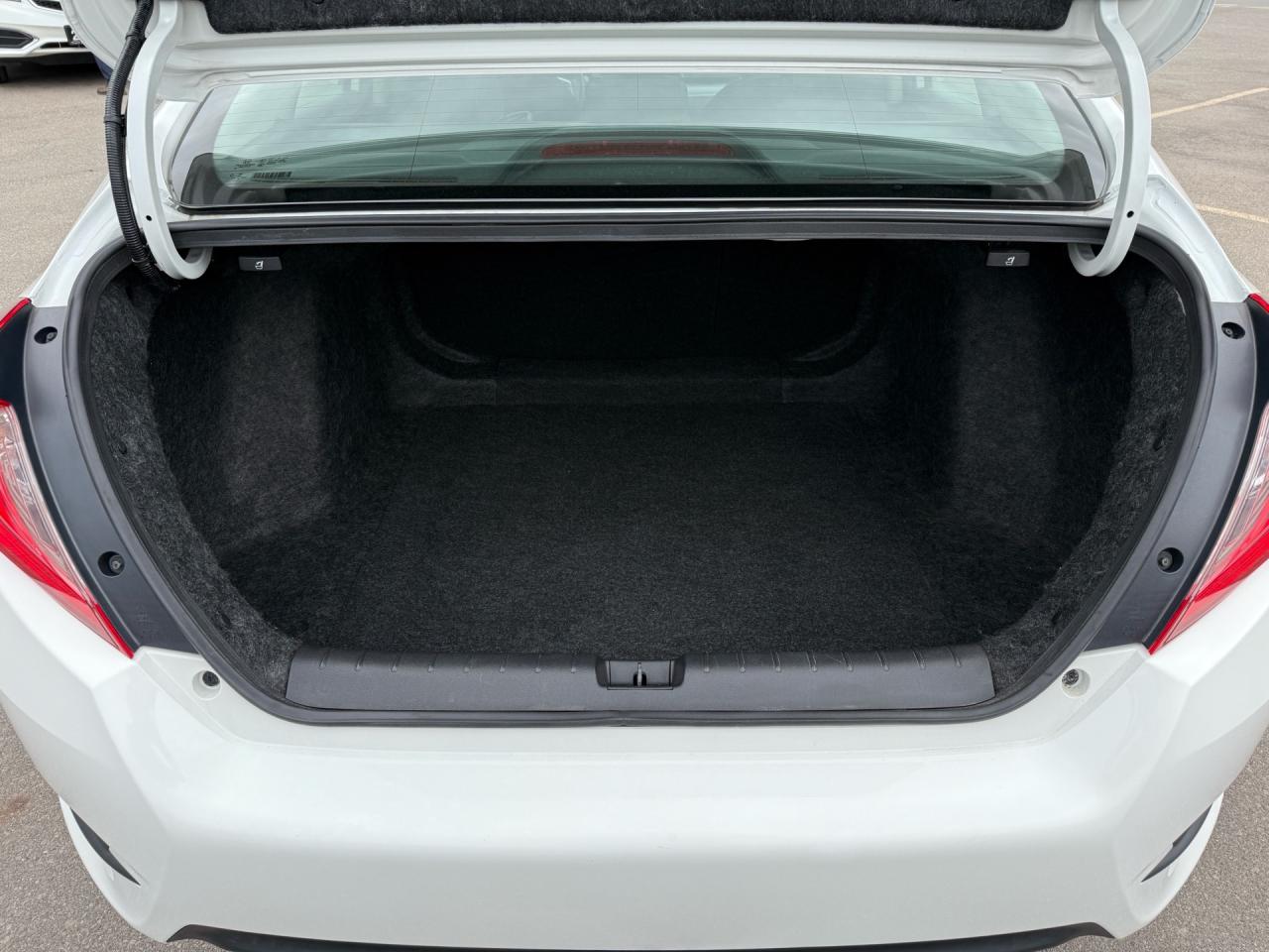 2017 Honda Civic LX Auto 4dr  ACCIDENT FREE 1-OWNER MINT Photo