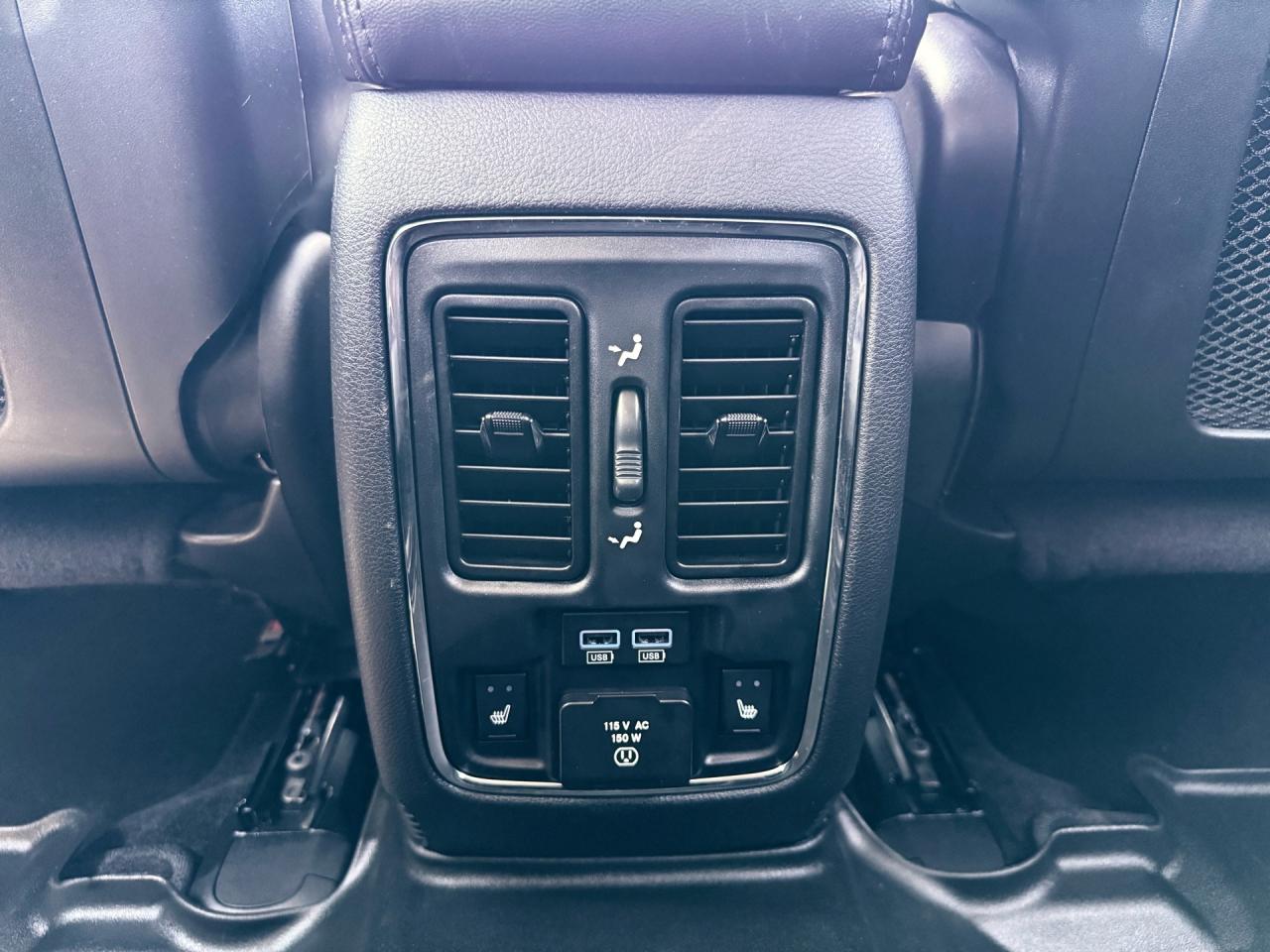 2015 Dodge Durango Limited AWD  ACCIDENT FREE CERTIFIED Photo