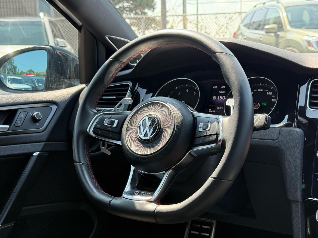 2018 Volkswagen Golf GTI Autobahn 5-door DSG  ACCIDENT FREE 1-OWNER Photo