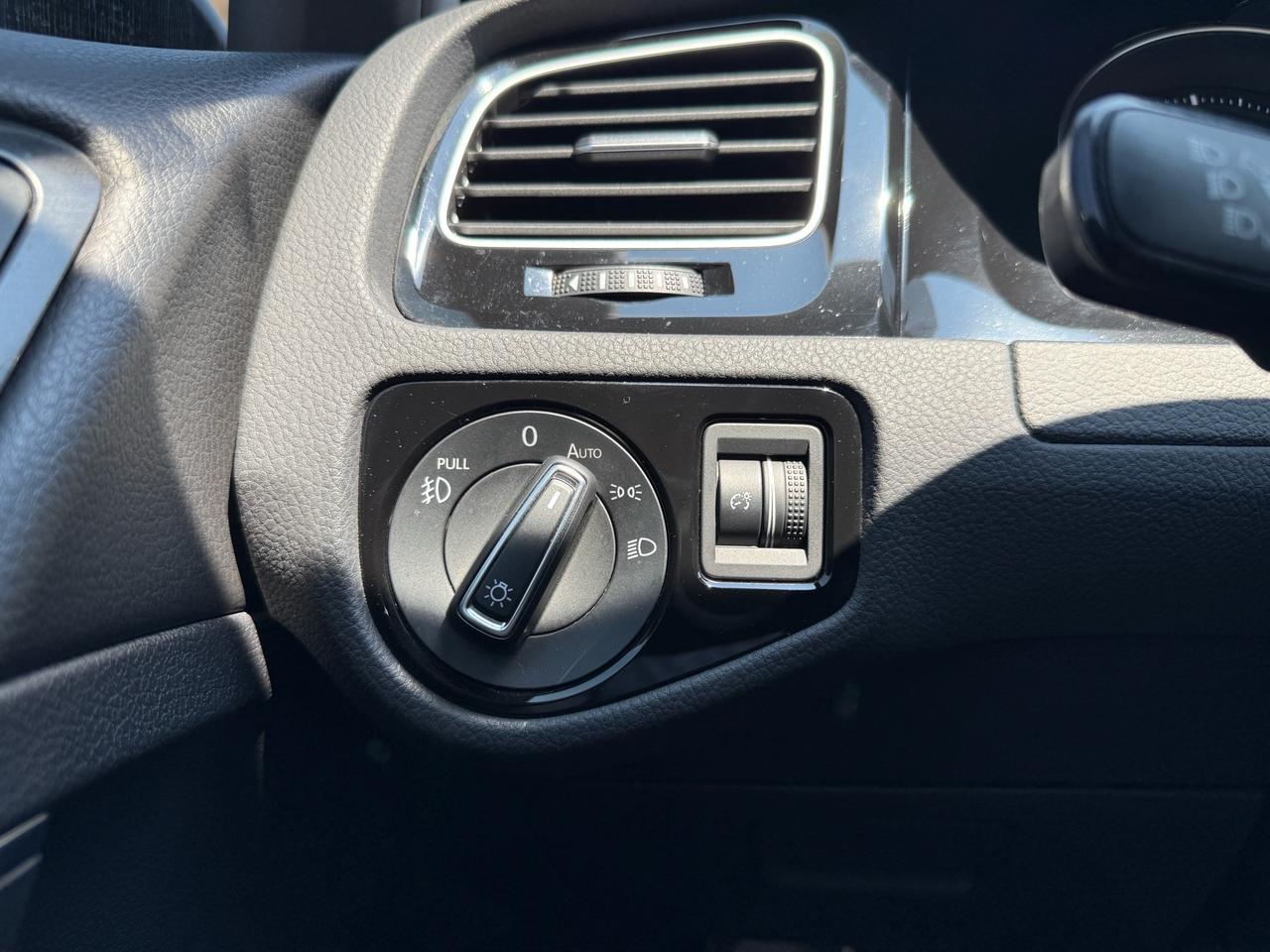 2018 Volkswagen Golf GTI Autobahn 5-door DSG  ACCIDENT FREE 1-OWNER CERTIFI Photo