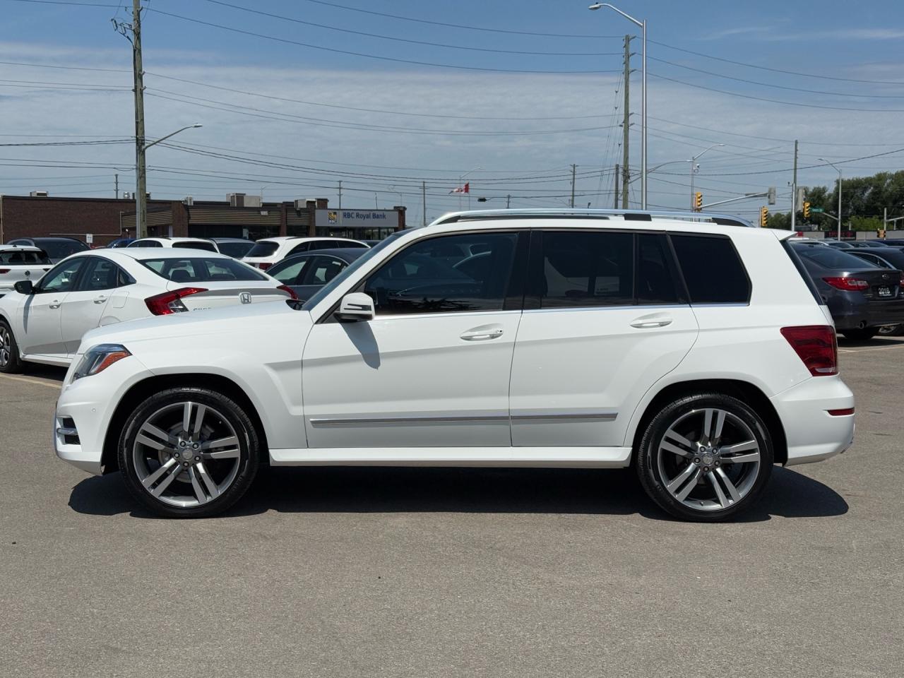 2013 Mercedes-Benz GLK-Class GLK 350 4MATIC  ACCIDENT FREE NAV R-CAMERA SUNROOF Photo