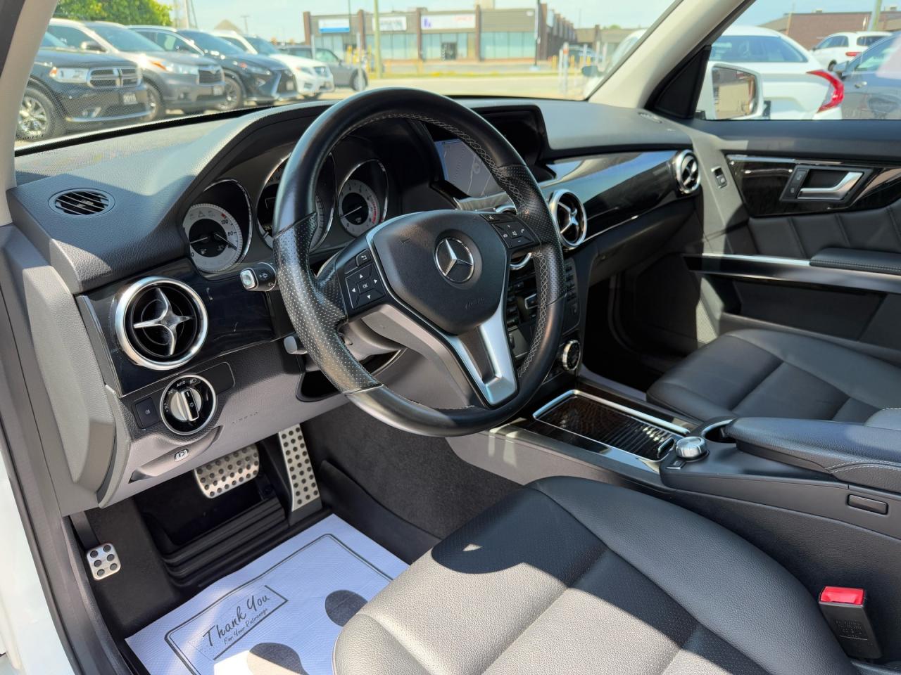 2013 Mercedes-Benz GLK-Class GLK 350 4MATIC  ACCIDENT FREE NAV R-CAMERA SUNROOF Photo