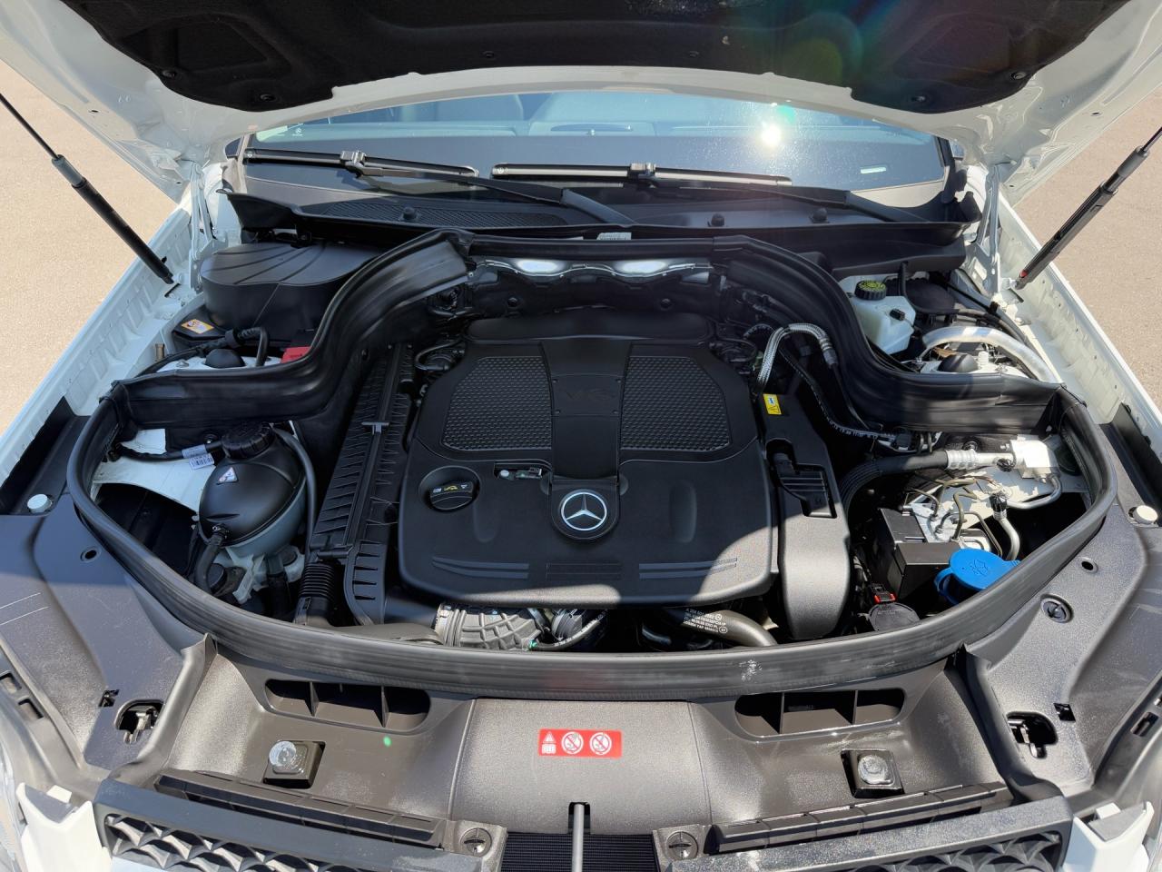 2013 Mercedes-Benz GLK-Class GLK 350 4MATIC  ACCIDENT FREE NAV R-CAMERA SUNROOF Photo