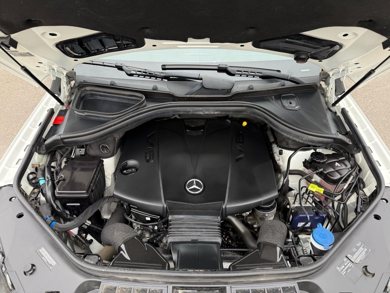 2015 Mercedes-Benz M-Class ML 350 BlueTEC  AMG PKG DISTRONIC PLUS CERTIFIED Photo