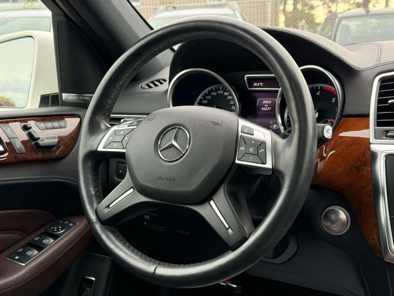 2015 Mercedes-Benz M-Class ML 350 BlueTEC  AMG PKG DISTRONIC PLUS CERTIFIED Photo