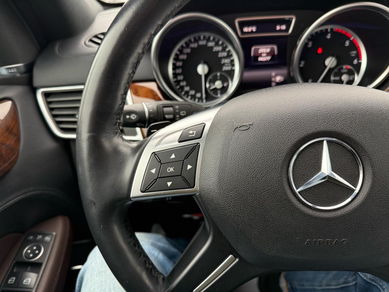 2015 Mercedes-Benz M-Class ML 350 BlueTEC  AMG PKG DISTRONIC PLUS CERTIFIED Photo