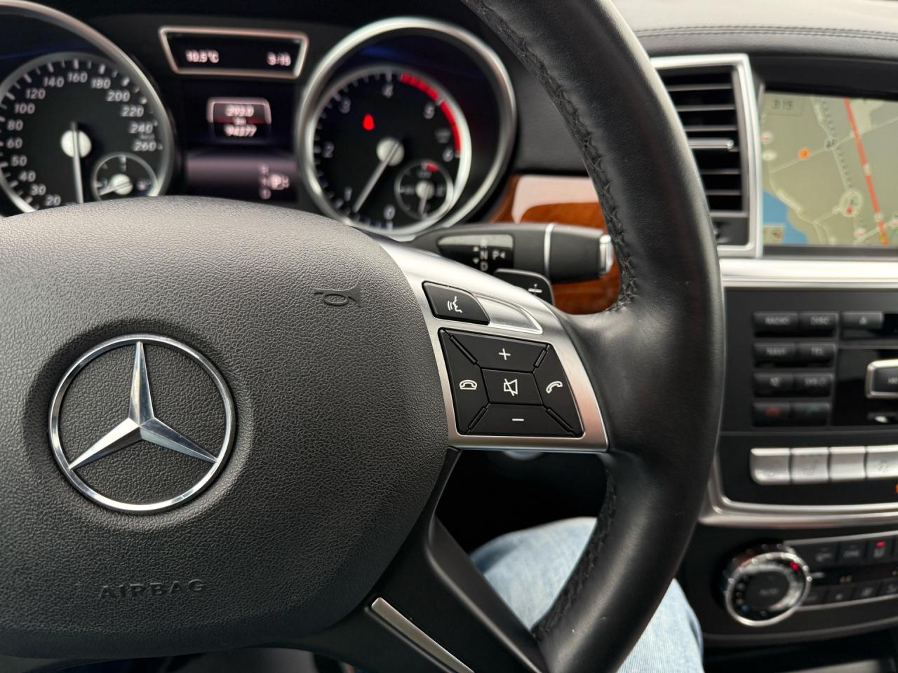 2015 Mercedes-Benz M-Class ML 350 BlueTEC  AMG PKG DISTRONIC PLUS CERTIFIED Photo