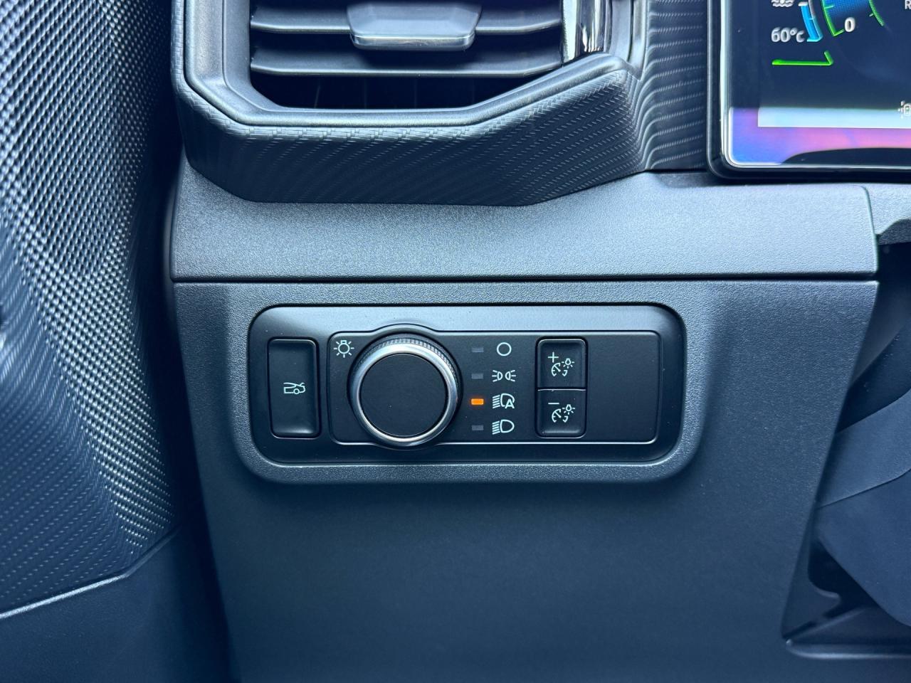 2024 Ford Mustang EcoBoost Fastback  ACCIDENT FREE MINT Photo