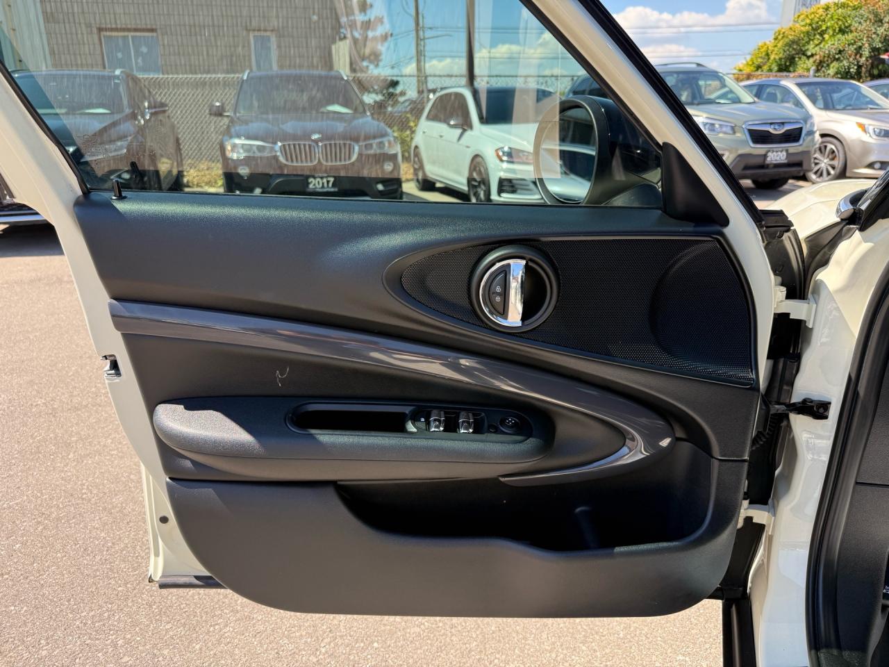 2019 MINI Clubman Cooper S ALL4  ACCIDENT FREE 1-OWNER NAVI CAM PANO Photo