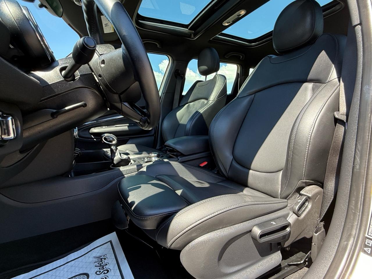 2019 MINI Clubman Cooper S ALL4  ACCIDENT FREE 1-OWNER NAVI CAM PANO Photo