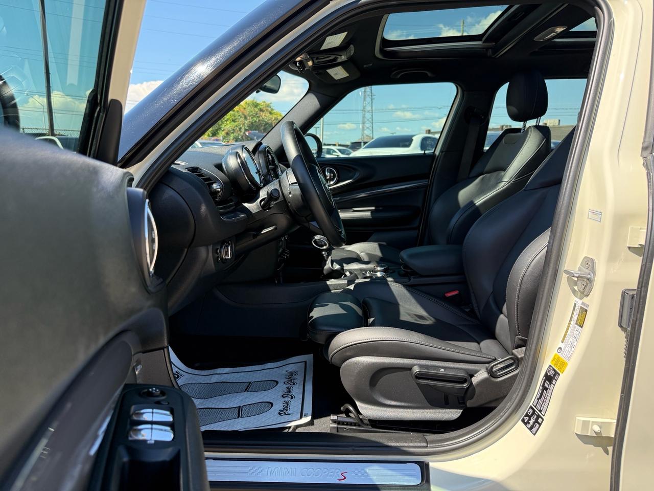 2019 MINI Clubman Cooper S ALL4  ACCIDENT FREE 1-OWNER NAVI CAM PANO Photo