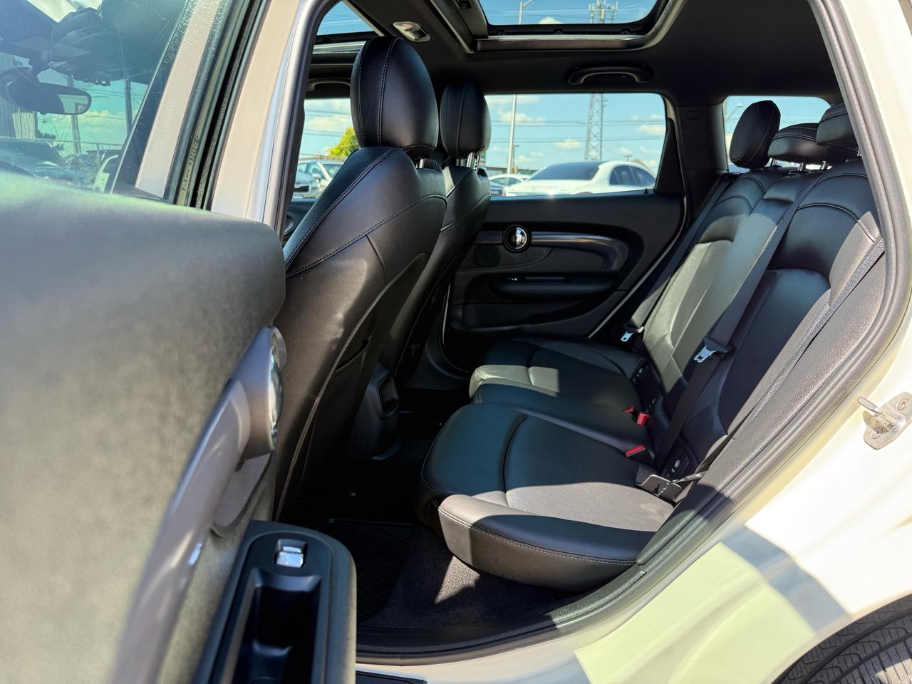 2019 MINI Clubman Cooper S ALL4  ACCIDENT FREE 1-OWNER NAVI CAM PANO Photo