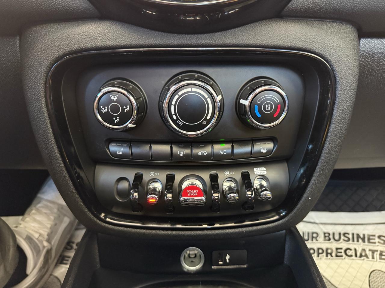 2019 MINI Clubman Cooper S ALL4  ACCIDENT FREE 1-OWNER NAVI CAM PANO Photo