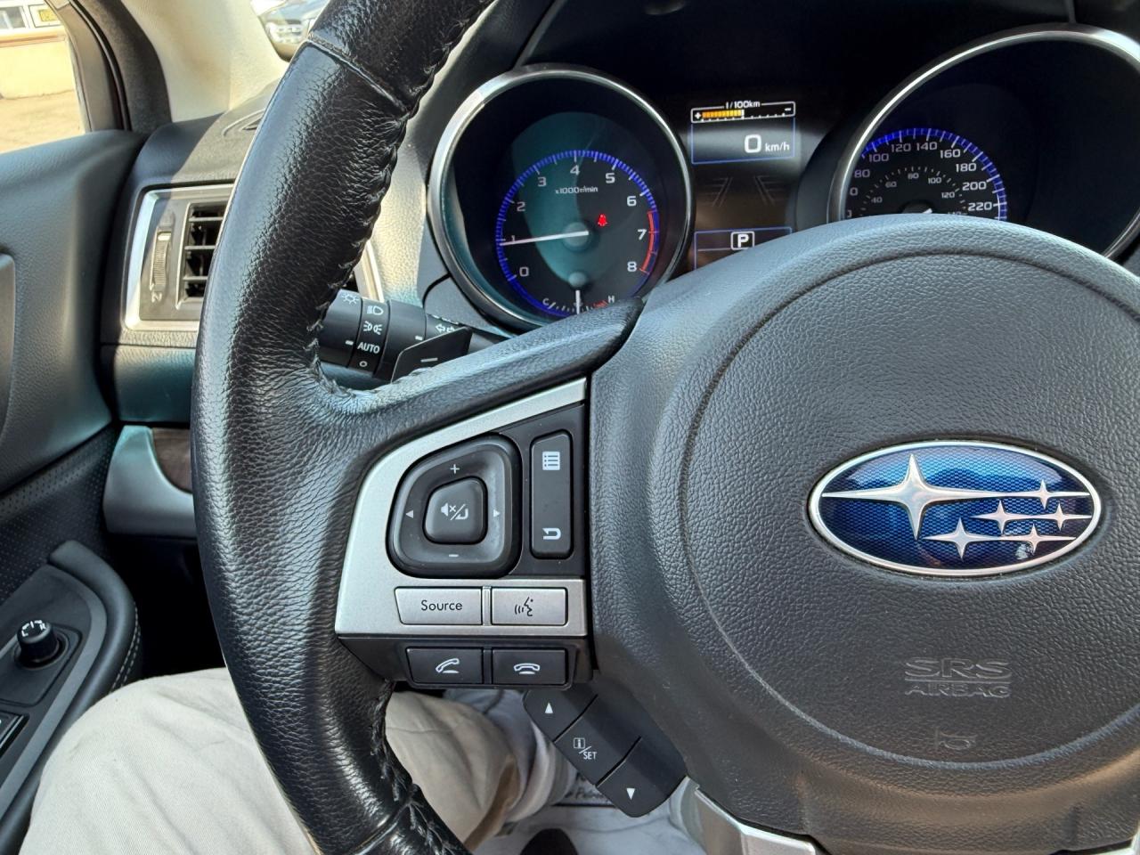 2016 Subaru Outback 3.6R Limited w/EyeSight  1-OWNER CERTIFIED Photo