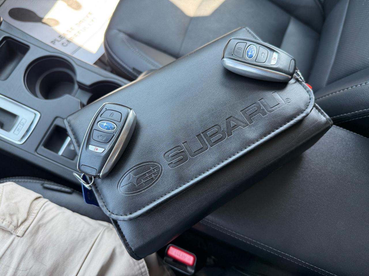 2016 Subaru Outback 3.6R Limited w/EyeSight  1-OWNER CERTIFIED Photo