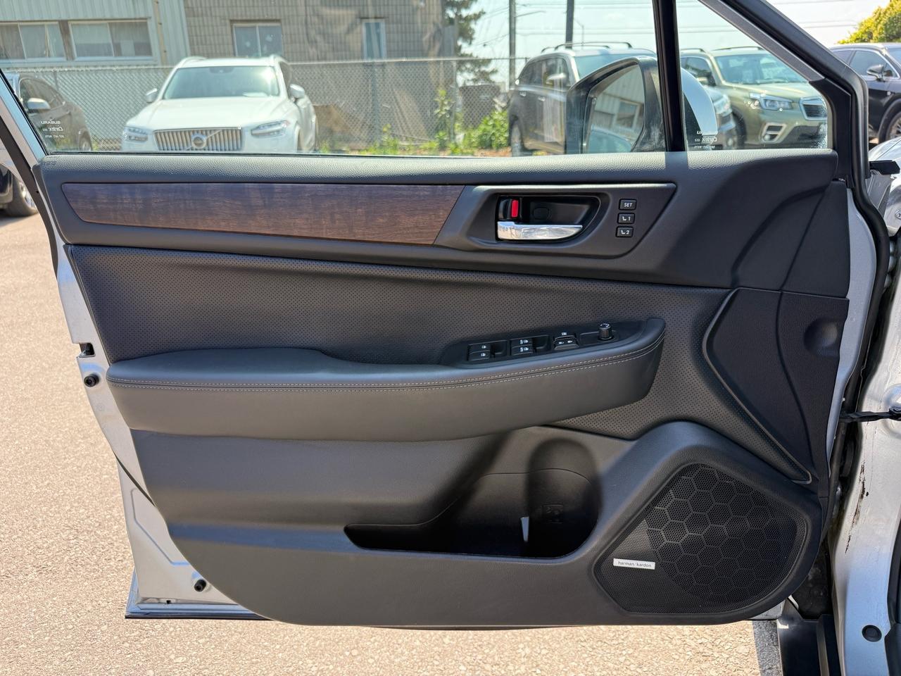 2016 Subaru Outback 3.6R Limited w/EyeSight  1-OWNER CERTIFIED Photo