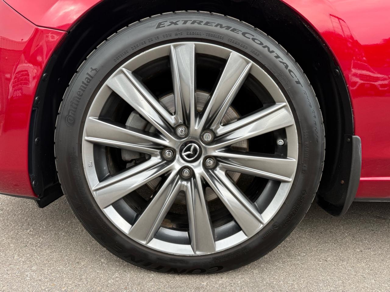 2020 Mazda MAZDA6 Signature  ACCIDENT FREE CERTIFIED Photo