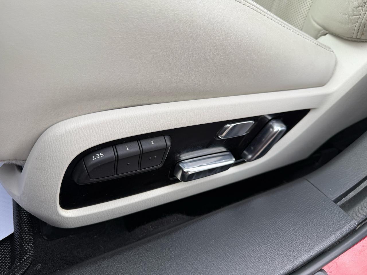 2020 Mazda MAZDA6 Signature  ACCIDENT FREE CERTIFIED Photo