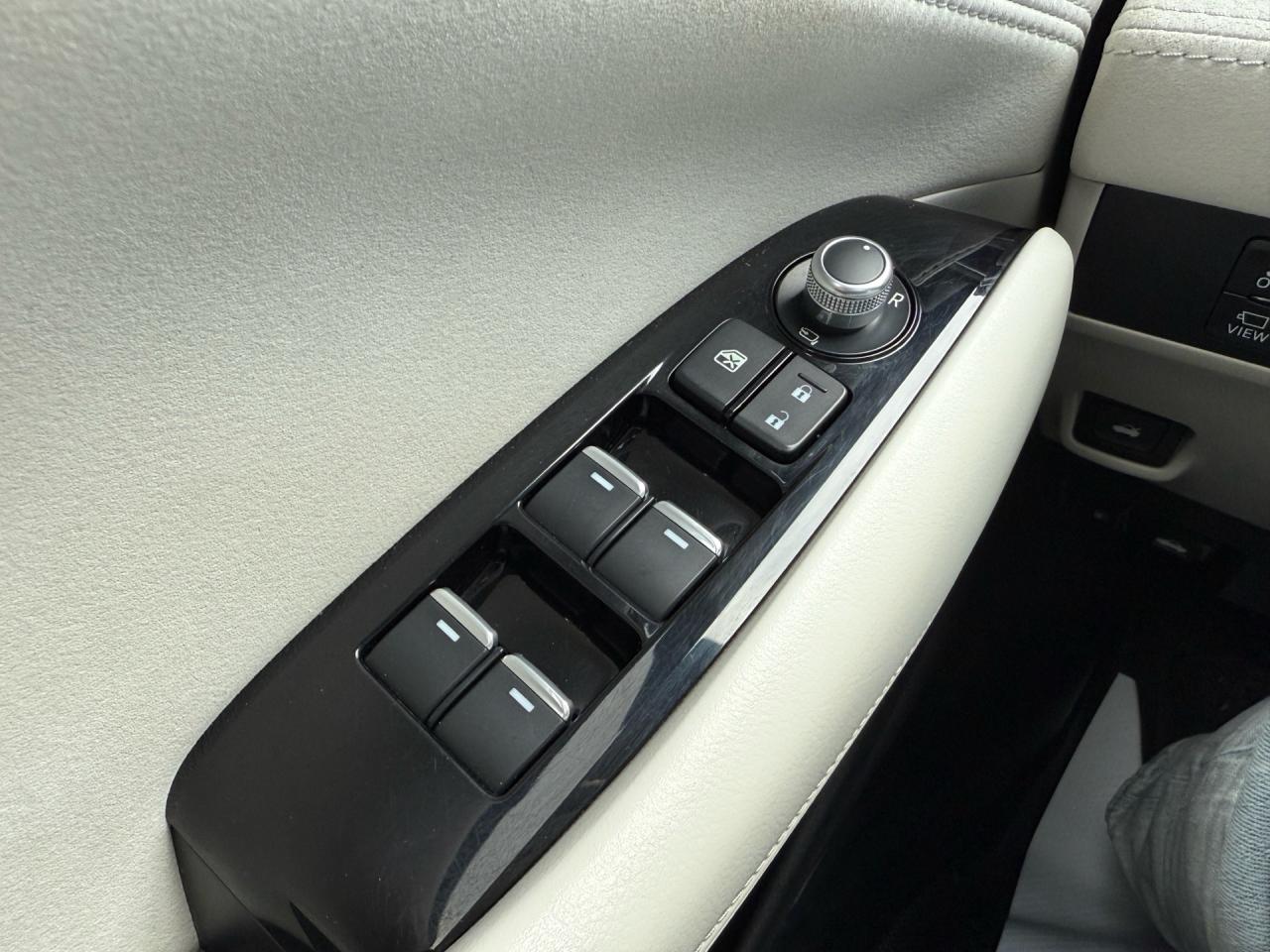 2020 Mazda MAZDA6 Signature  ACCIDENT FREE CERTIFIED Photo